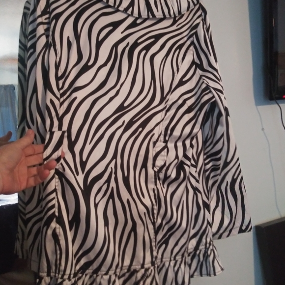 jacket - Picture 6 of 6